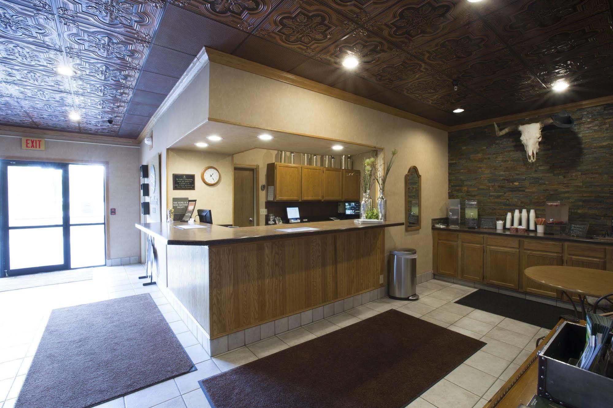 Miles City Hotel Экстерьер фото