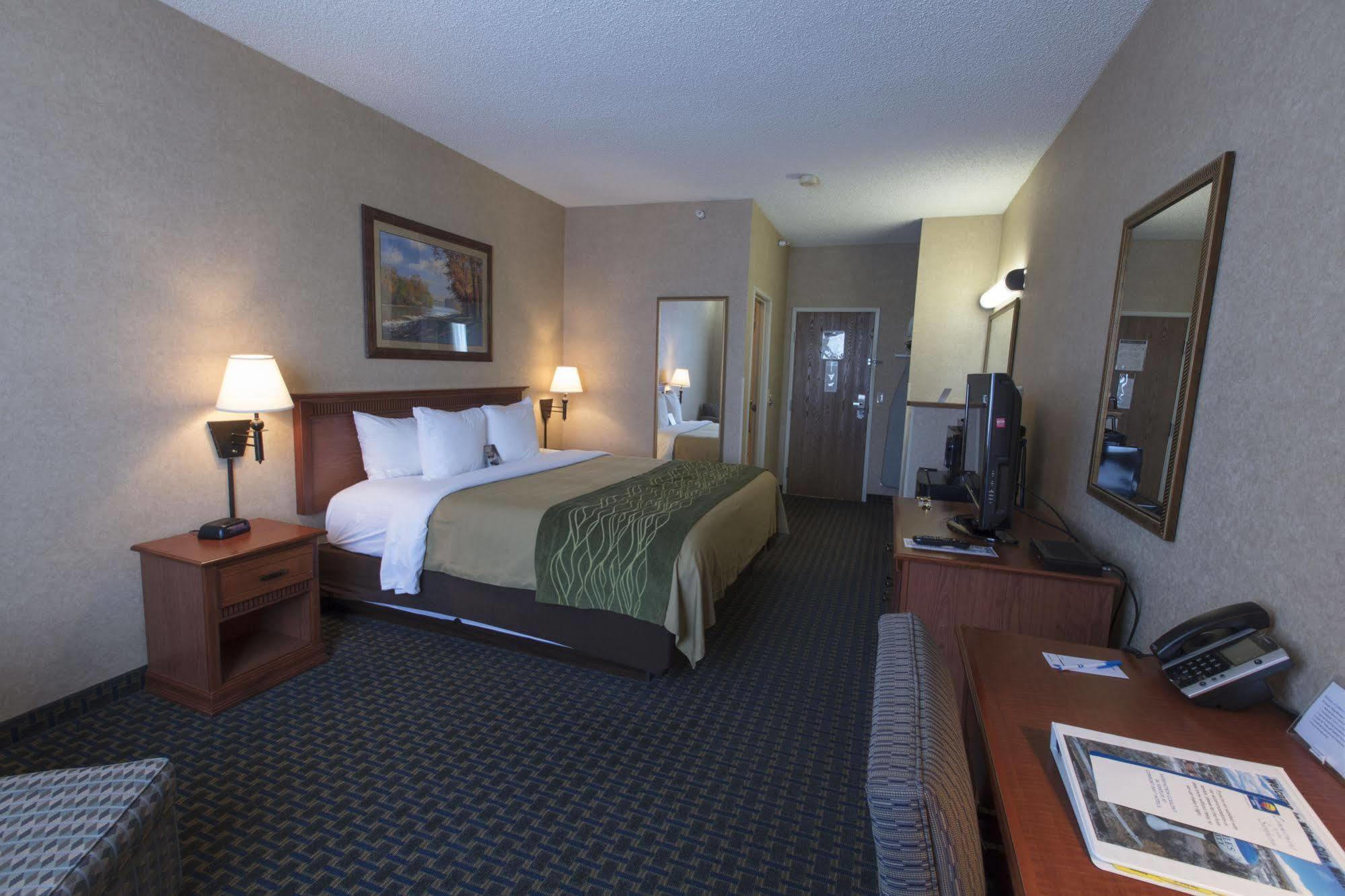 Miles City Hotel Экстерьер фото